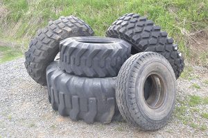 Assorted Earth mover and heavy truck tires